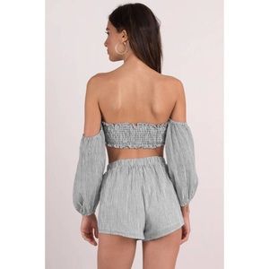Tops - ๐ Gray Striped Off Shoulder Tie Top Tops - ๐ Gray Striped Off Shoulder Tie Top